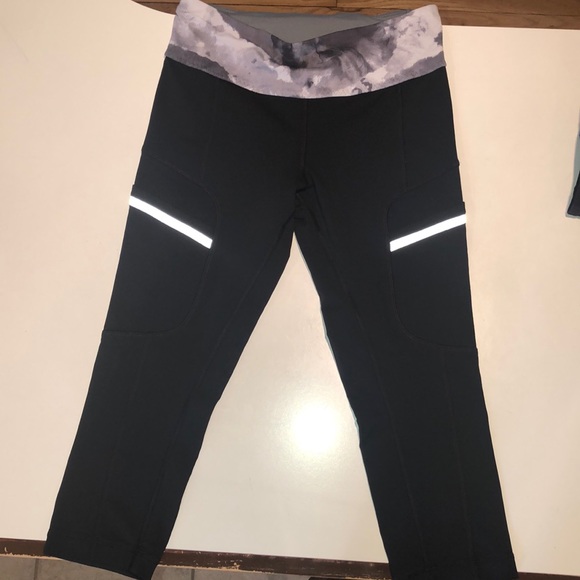 lululemon athletica Pants - Lululemon size 6 black capris
